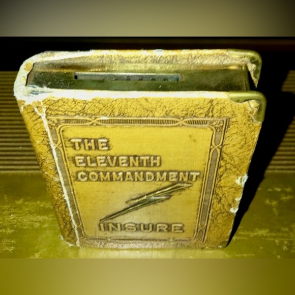 Vintage 1920s ELEVENTH COMMANDMENT: INSURE Save and Insure Book Coin Bank - Picture 4 of 9